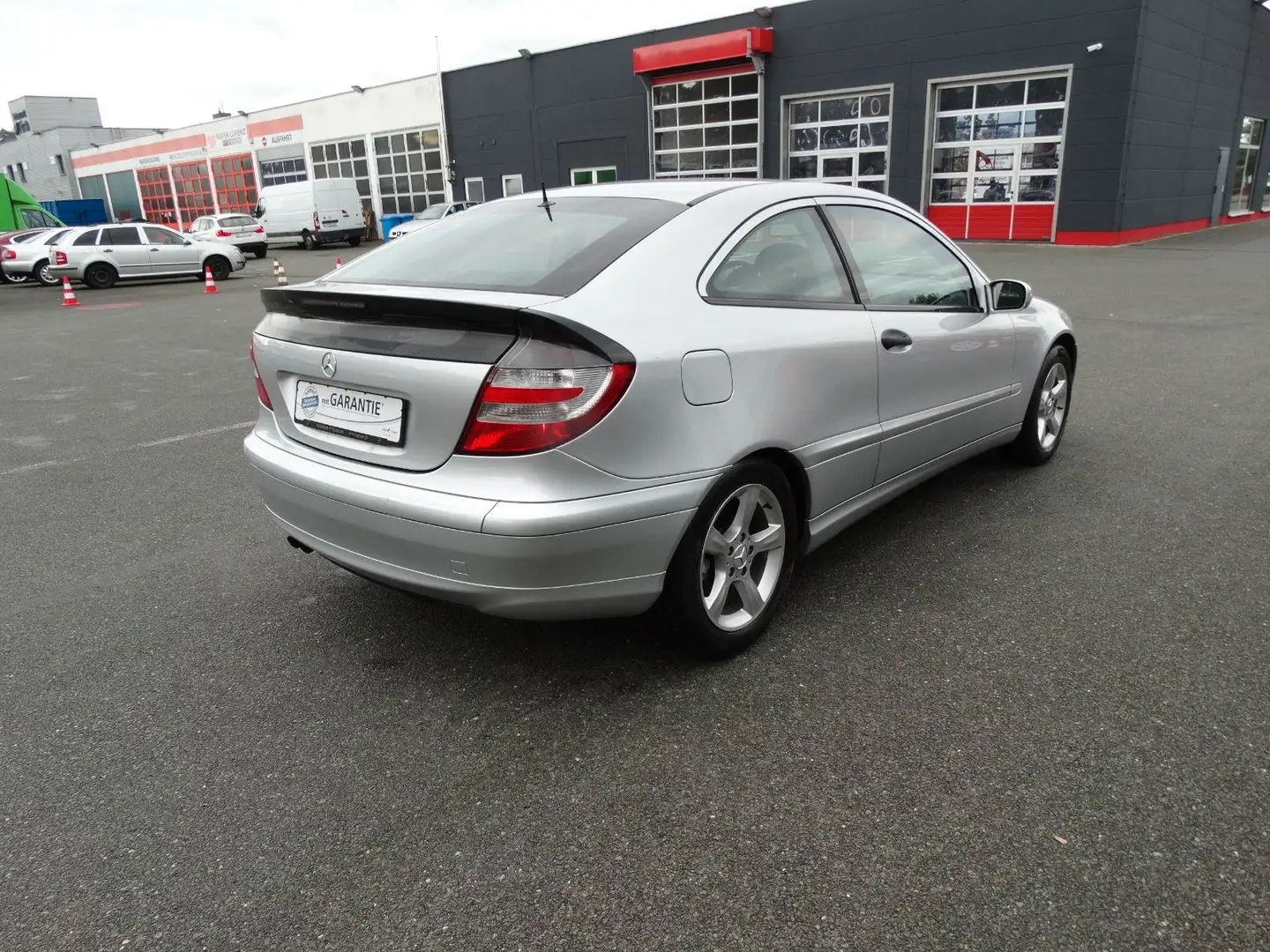 Mercedes-Benz C 180 C -Klasse Sportcoupe C 180 Kompressor*TOP Silber - 2