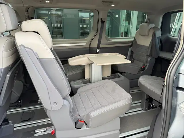 Volkswagen T7 Multivan VW T7 Multivan Edition ÜH eHybrid 180 kW 4M Ansicht 10
