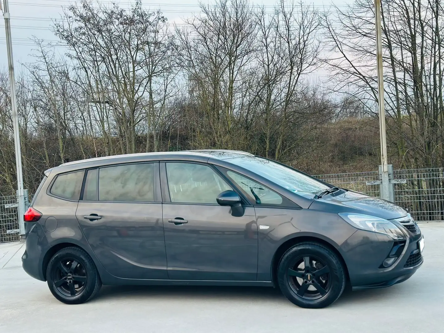Opel Zafira Tourer 1.4 Turbo Unfallfrei, Ep-Hilfe V+H, m. Steuerkette Grau - 1