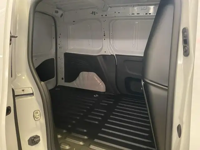 Peugeot Partner view 8
