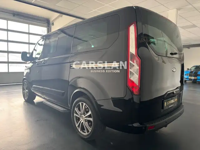 Ford Transit Custom view 12