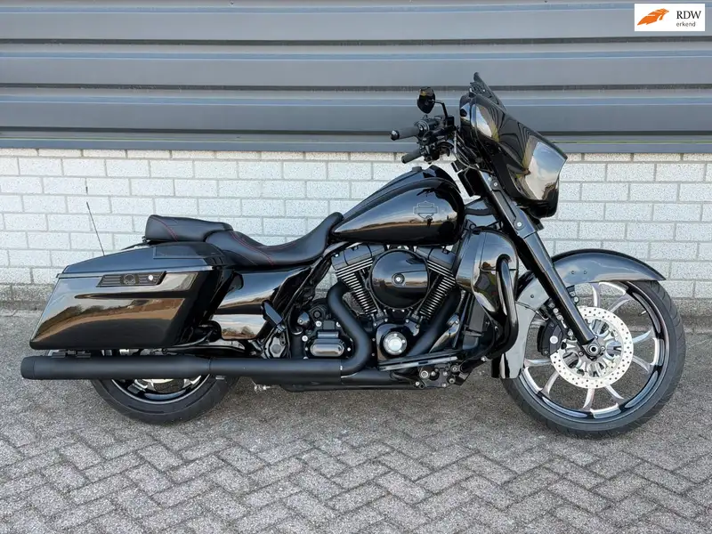 Harley-Davidson Street Glide