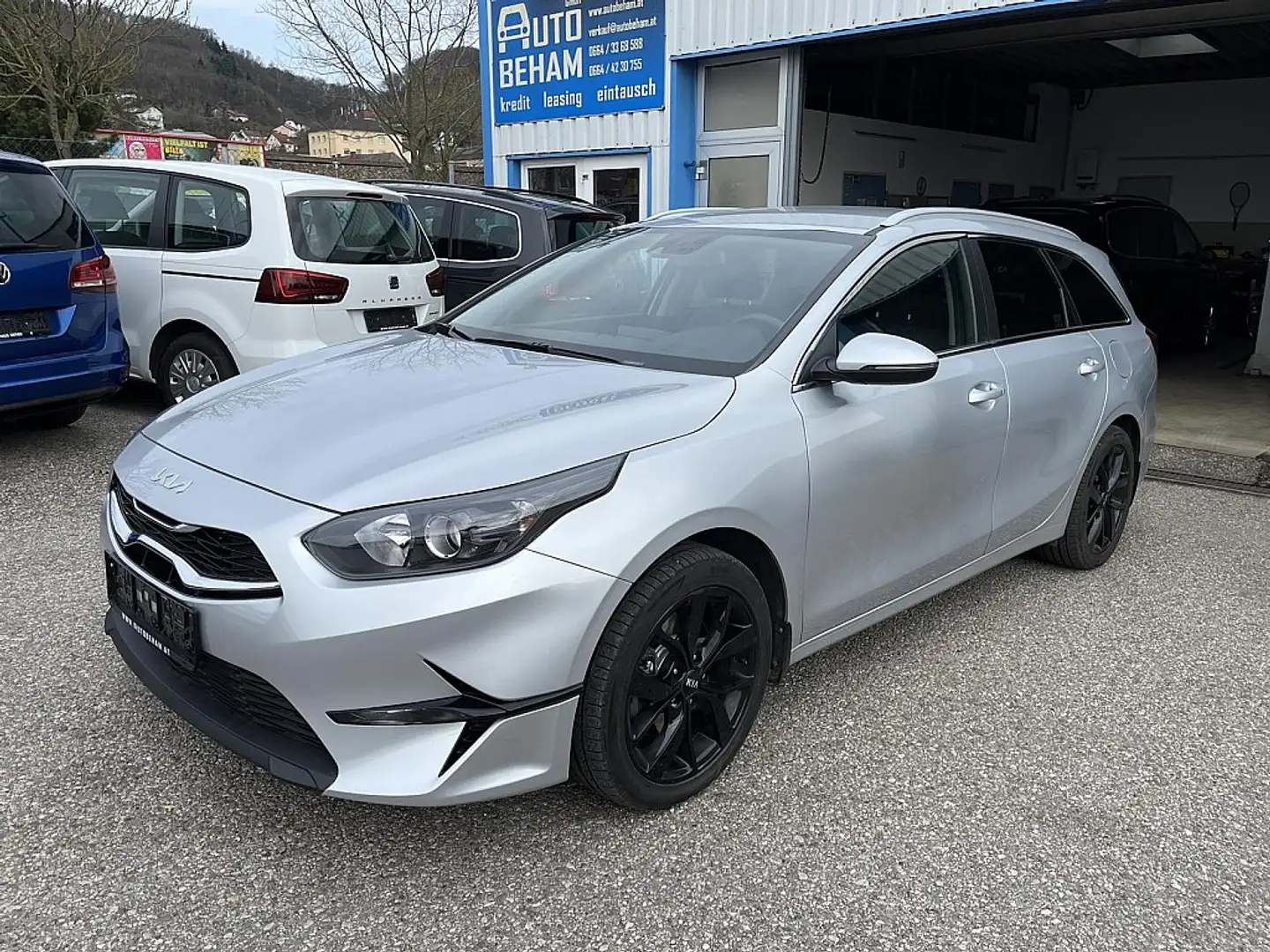 Kia Ceed SW / cee'd SW ceed SW 1,5 TGDI Silber Carplay-Kamera-Sitzhzg. Silber - 1