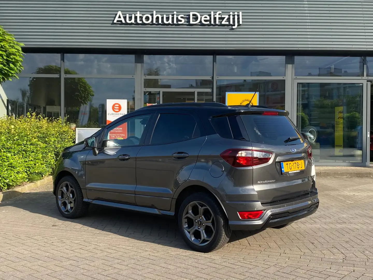 Ford EcoSport 1.0 EcoBoost 125pk ST-Line Grijs - 2