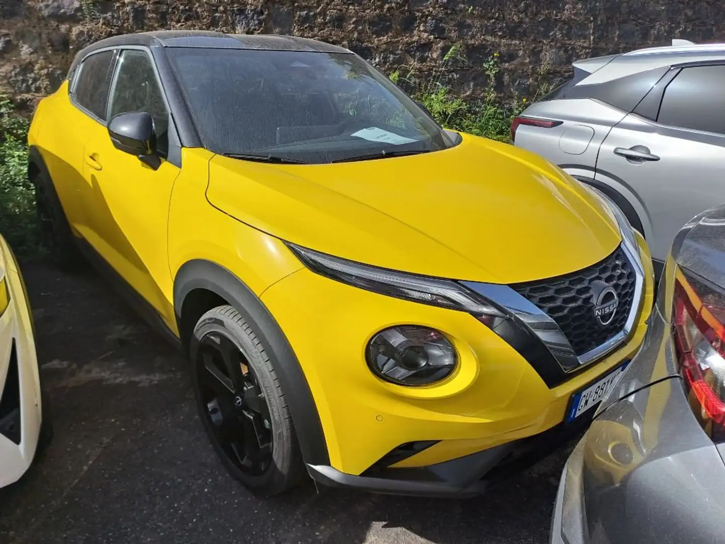 Nissan Juke 1.0 114CV TEKNA **4400 KM REALI**PREZZO VERO** Giallo - 1