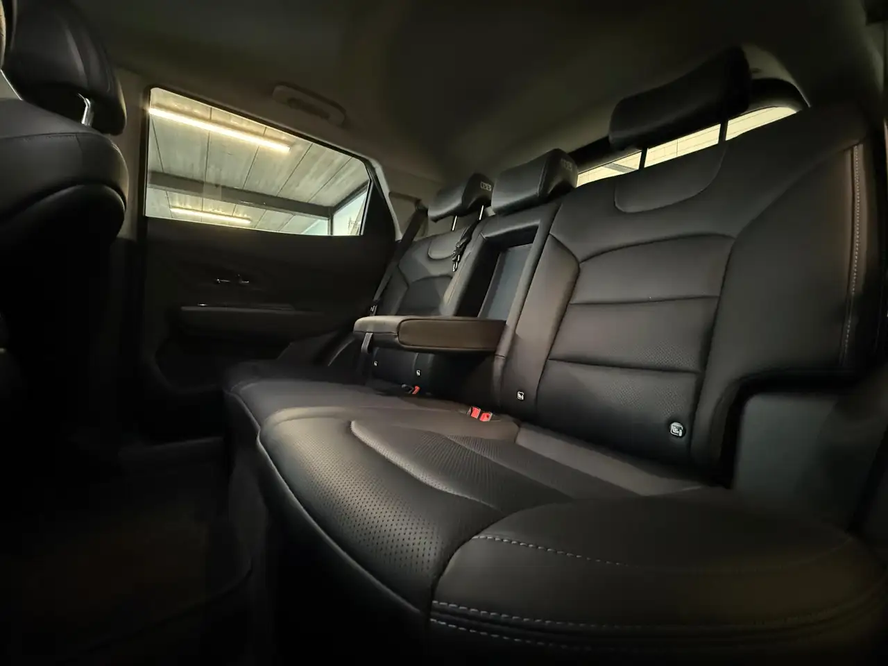 SsangYong Korando E-Motion/1e eigenaar/2023/3.800km/fabrieksgarantie 17