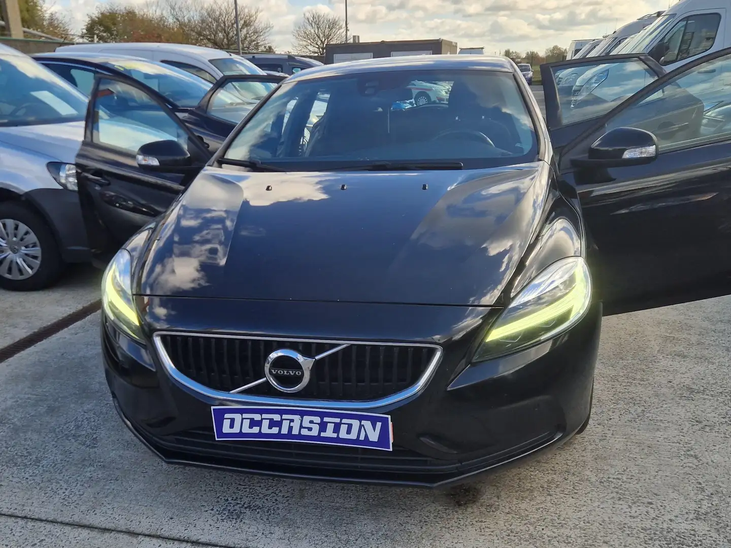 Volvo V40 V40 2.0 D2 Kinetic 🍎12M garantie 🍎🍎🍎 Zwart - 1