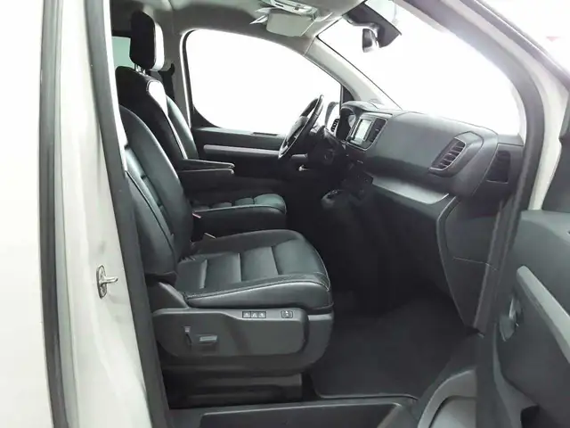 Opel Zafira view 11