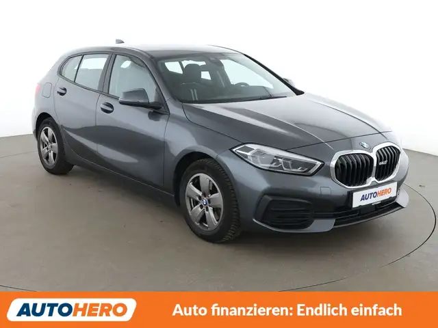 BMW 1 Series view 8