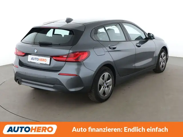 BMW 1 Series view 6