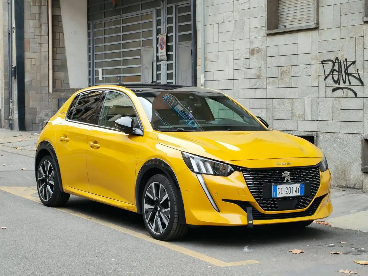 Peugeot 208