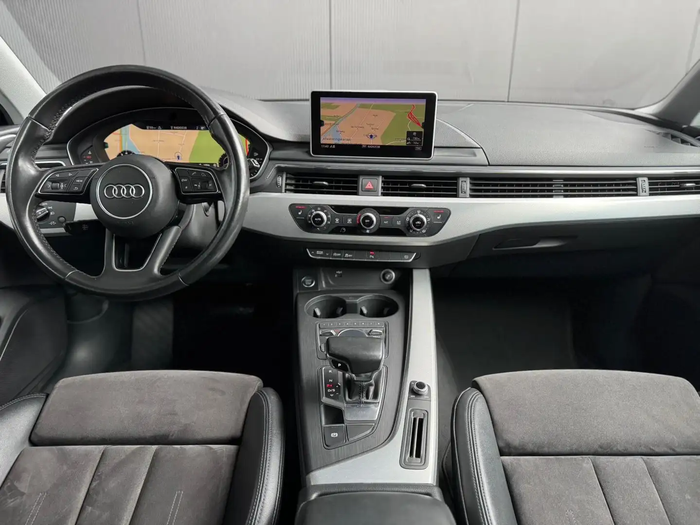 Audi A4 Avant 2.0 TFSI S Line AUTOMAAT*VIRTUAL*AFN. HAAK*L Grijs - 2