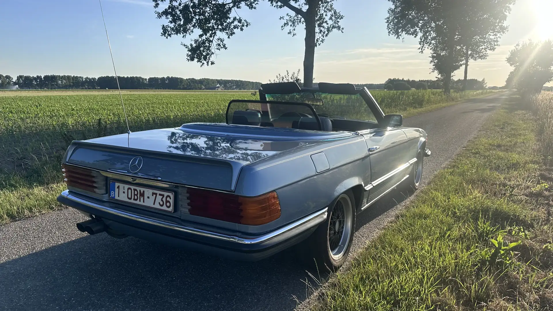 Mercedes-Benz SL 280 diamantblauw met hardtop - 2