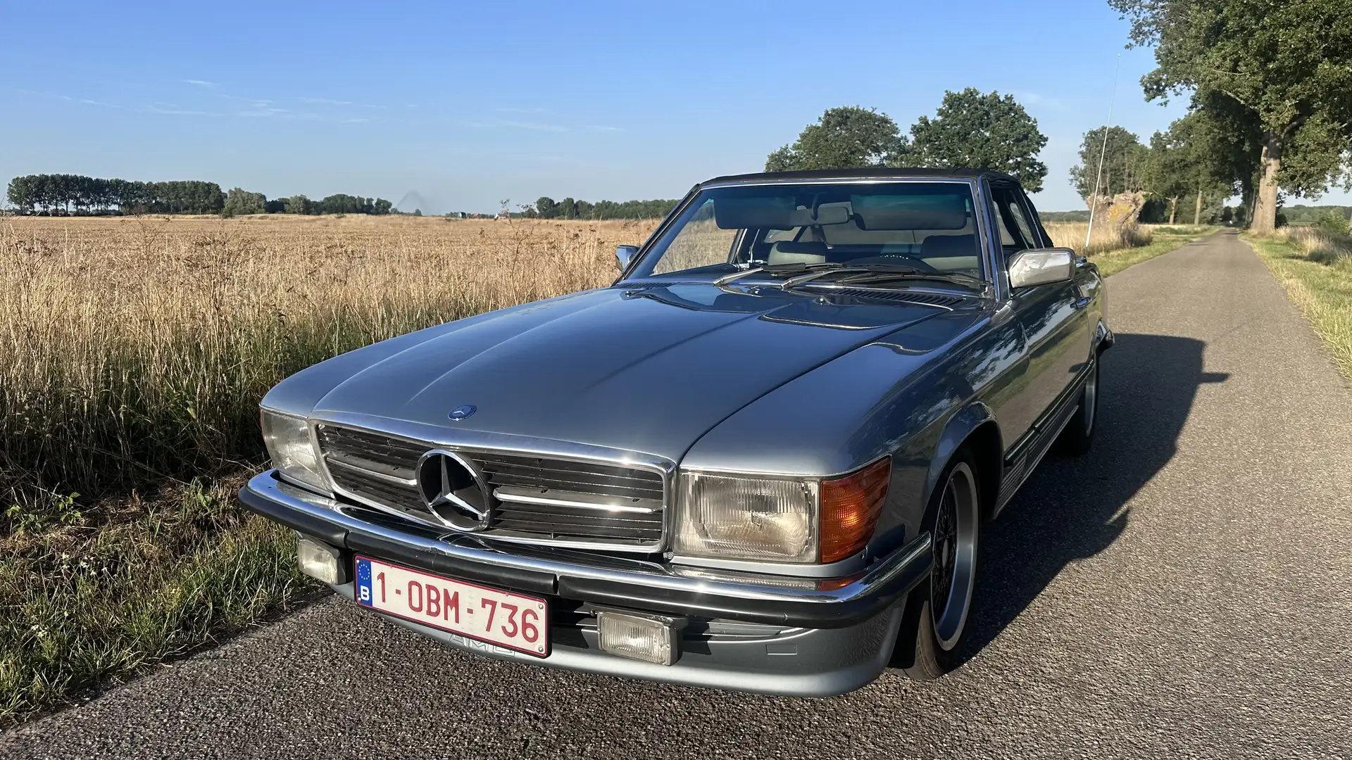Mercedes-Benz SL 280 diamantblauw met hardtop - 1
