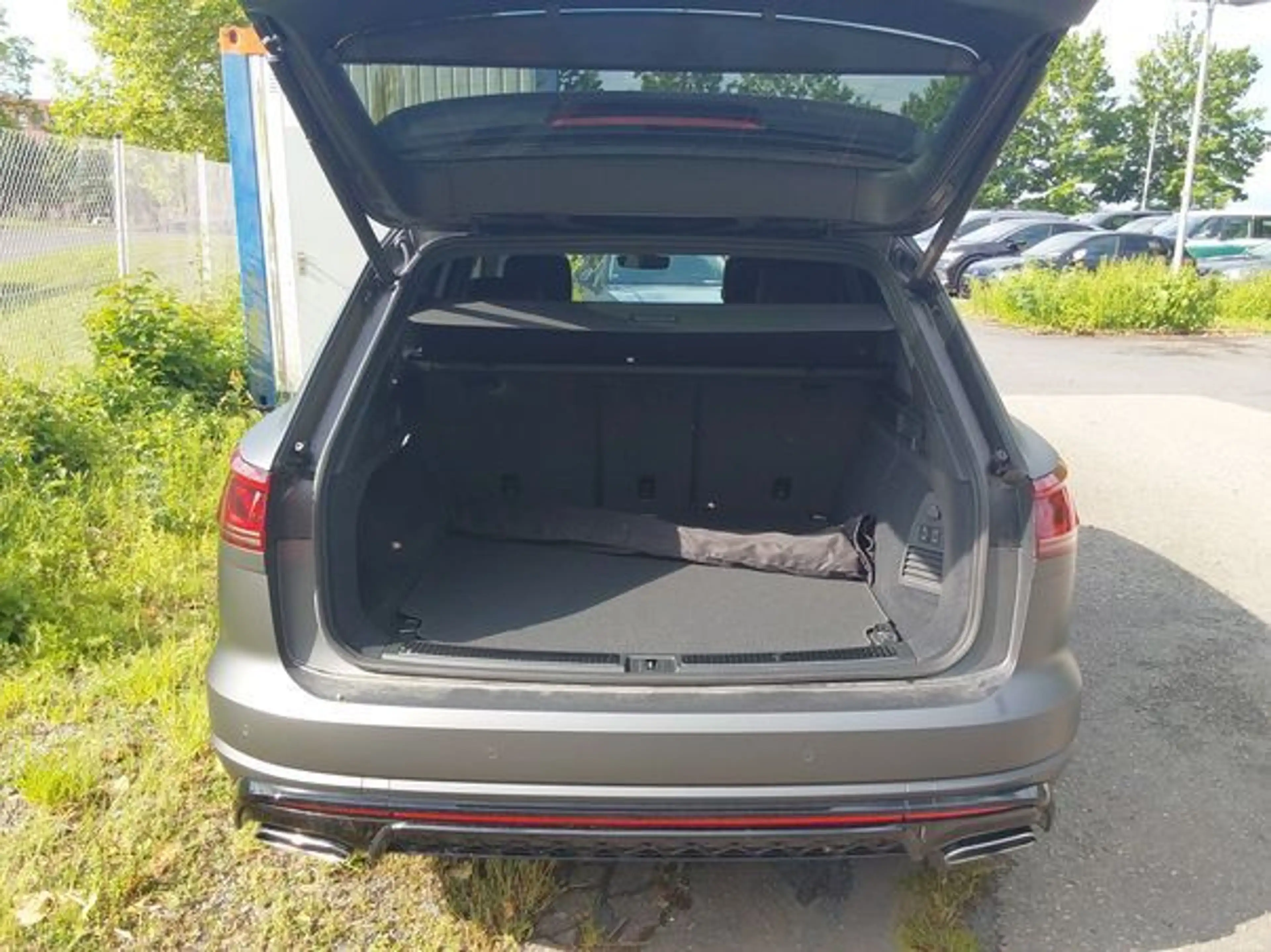 Volkswagen Touareg R-LINE BLACK STYLE 3.0TDI 286PS NP.131T AHK.AREA-V — photo 10