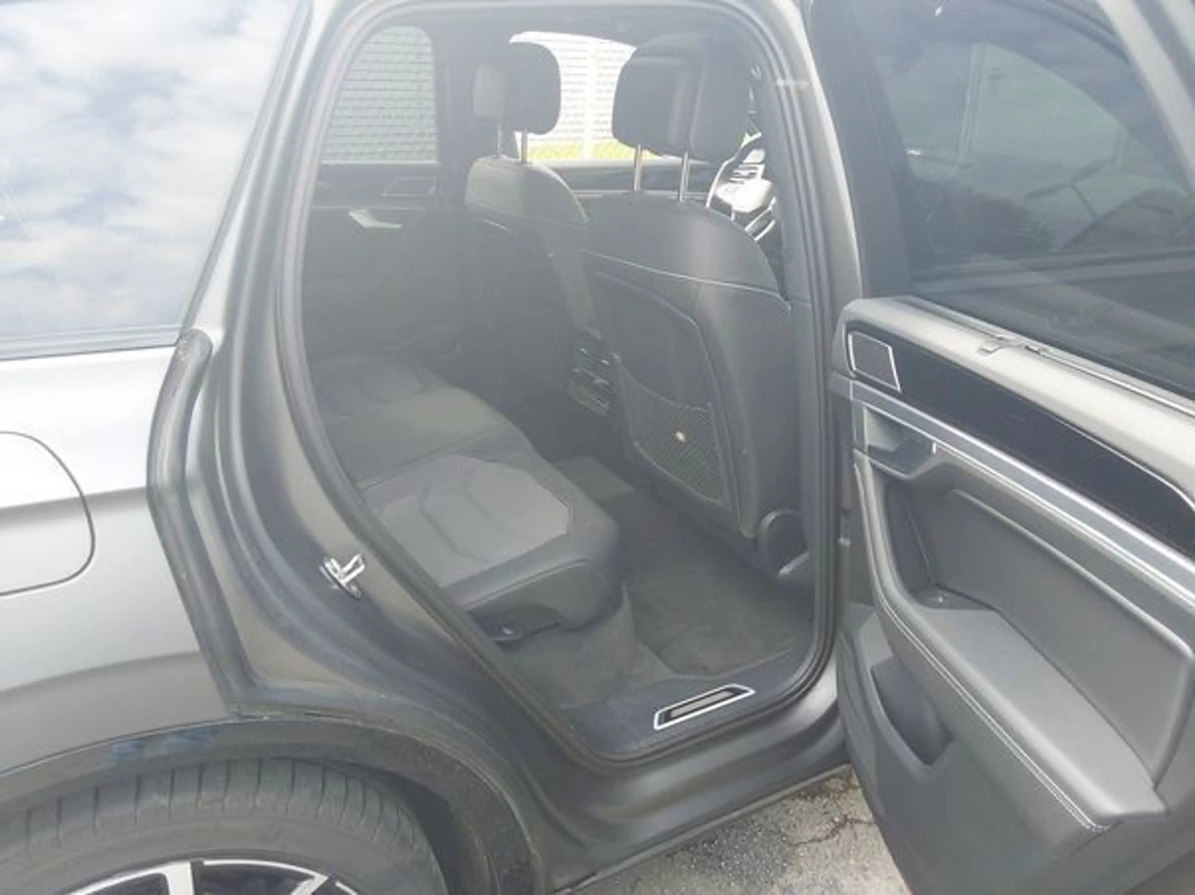 Volkswagen Touareg R-LINE BLACK STYLE 3.0TDI 286PS NP.131T AHK.AREA-V — photo 9