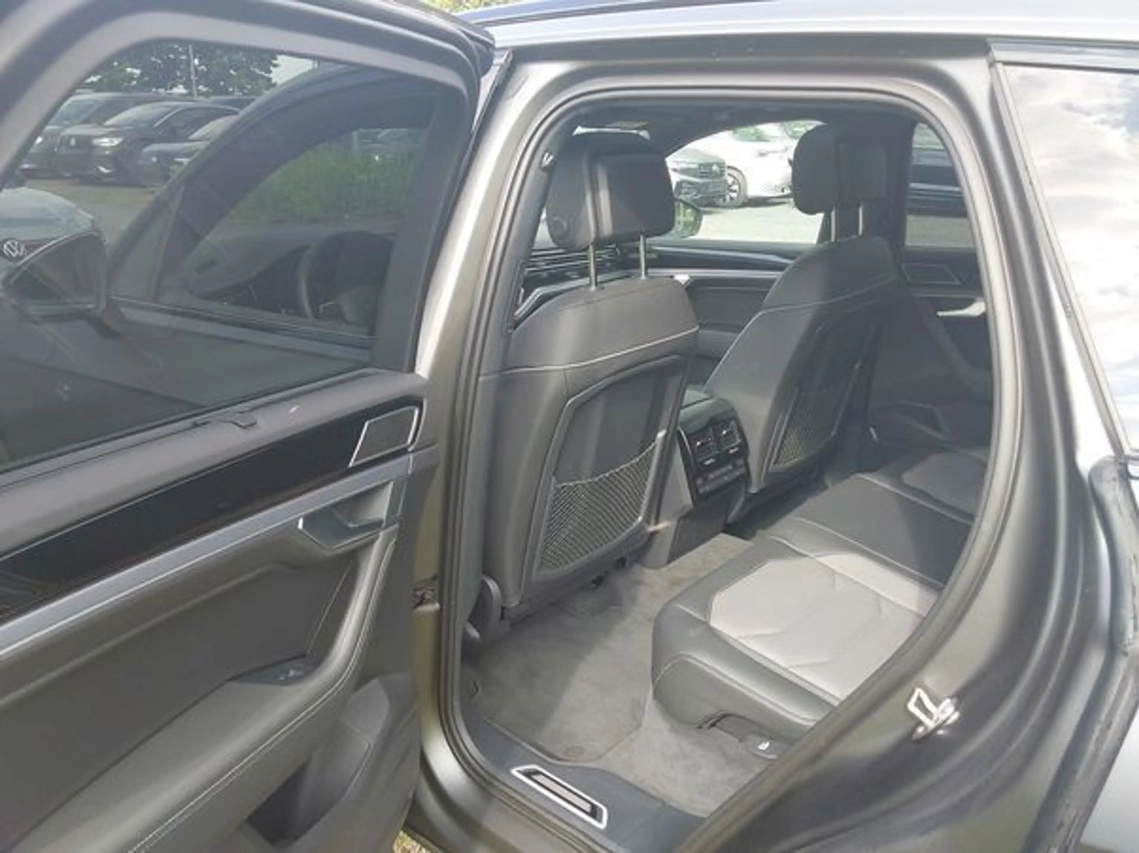Volkswagen Touareg R-LINE BLACK STYLE 3.0TDI 286PS NP.131T AHK.AREA-V — photo 7