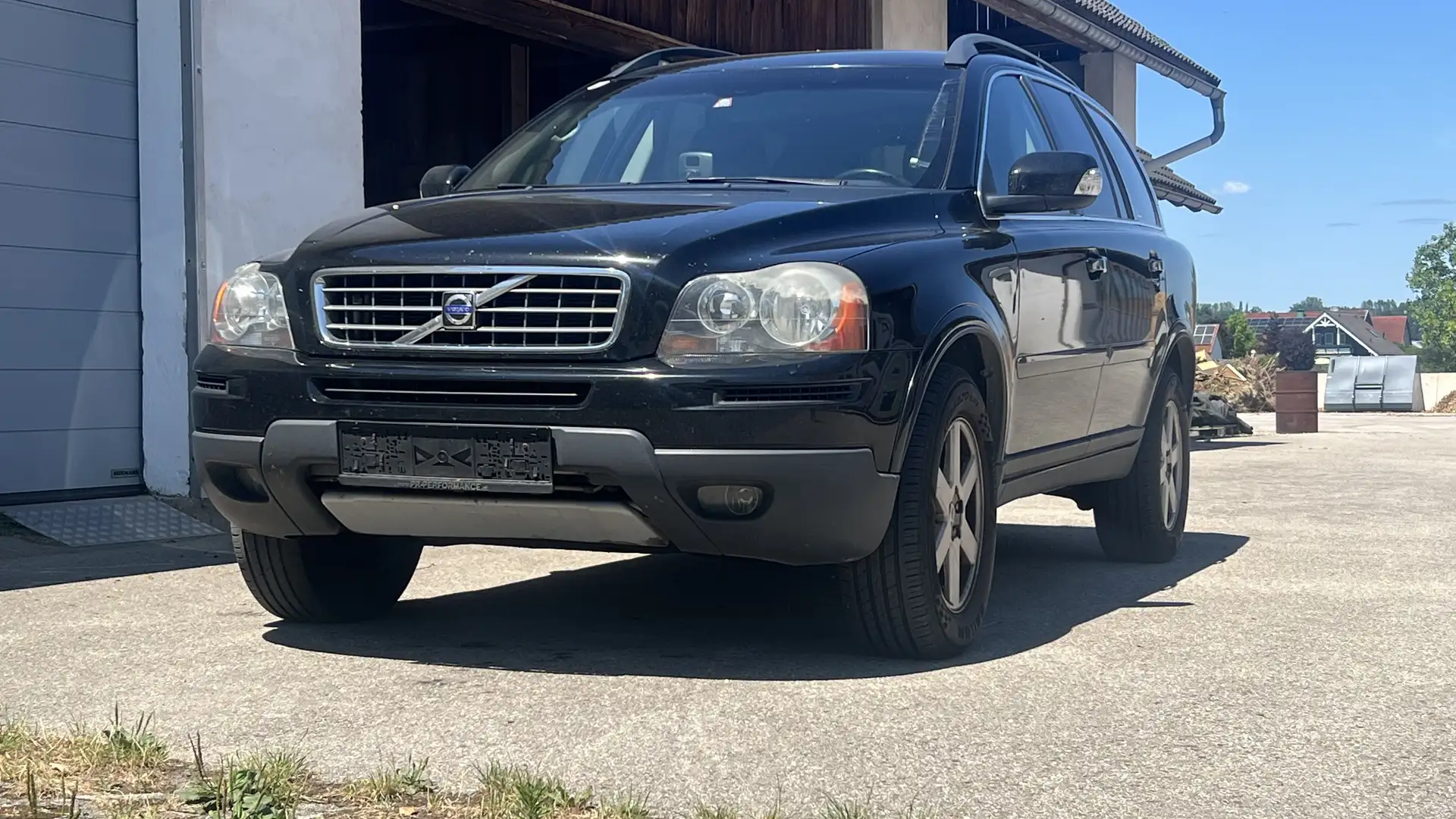 Volvo XC90 D5 AWD R-Design - 1