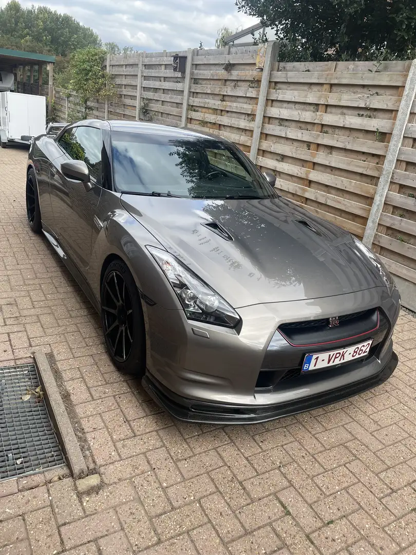 Nissan GT-R Premium Edition - 1