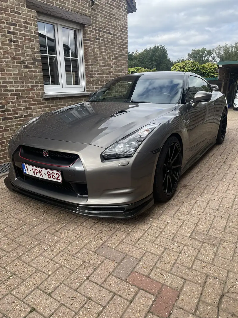 Nissan GT-R Premium Edition - 2
