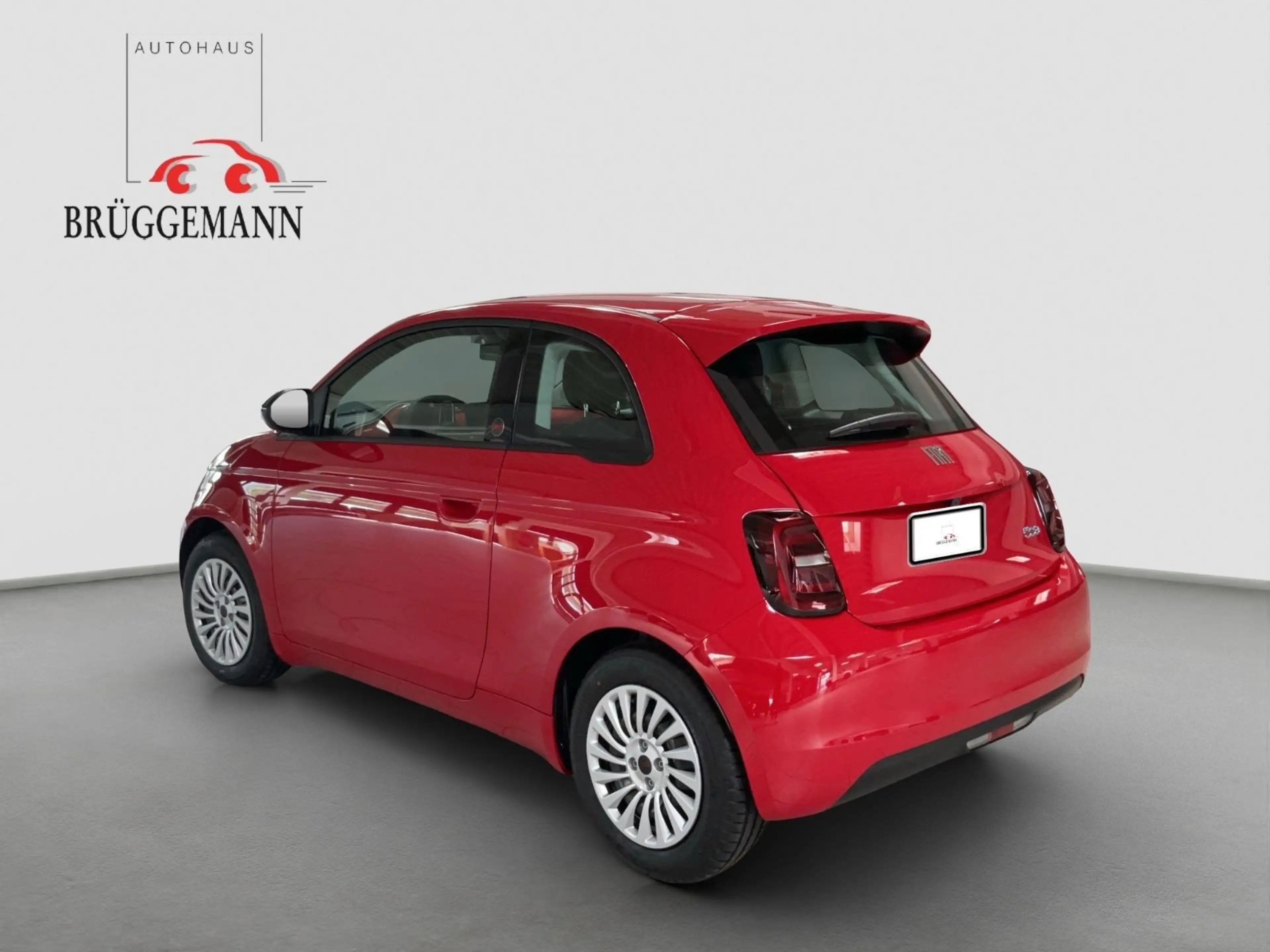 Fiat 500e — photo 7