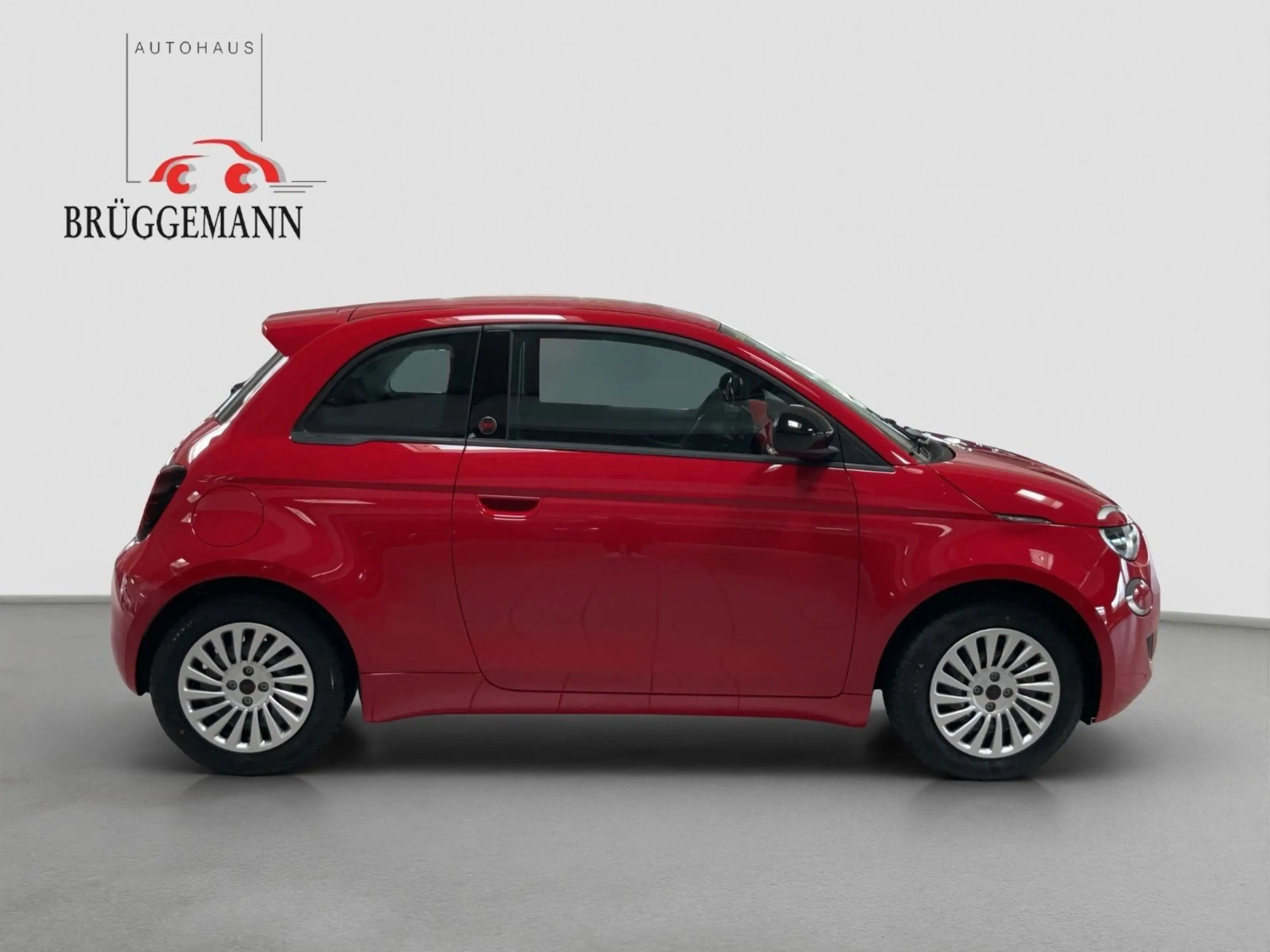 Fiat 500e — photo 4