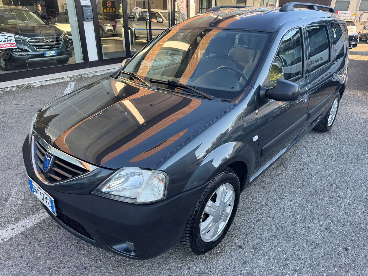 Dacia Logan MCV 1.6 Laureate 105cv 7 POSTI+UNICO PROPRIETARIO,CLIMA,RADIO,