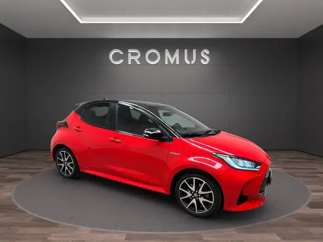 Toyota Yaris 1.5h Premiere *PROMO*