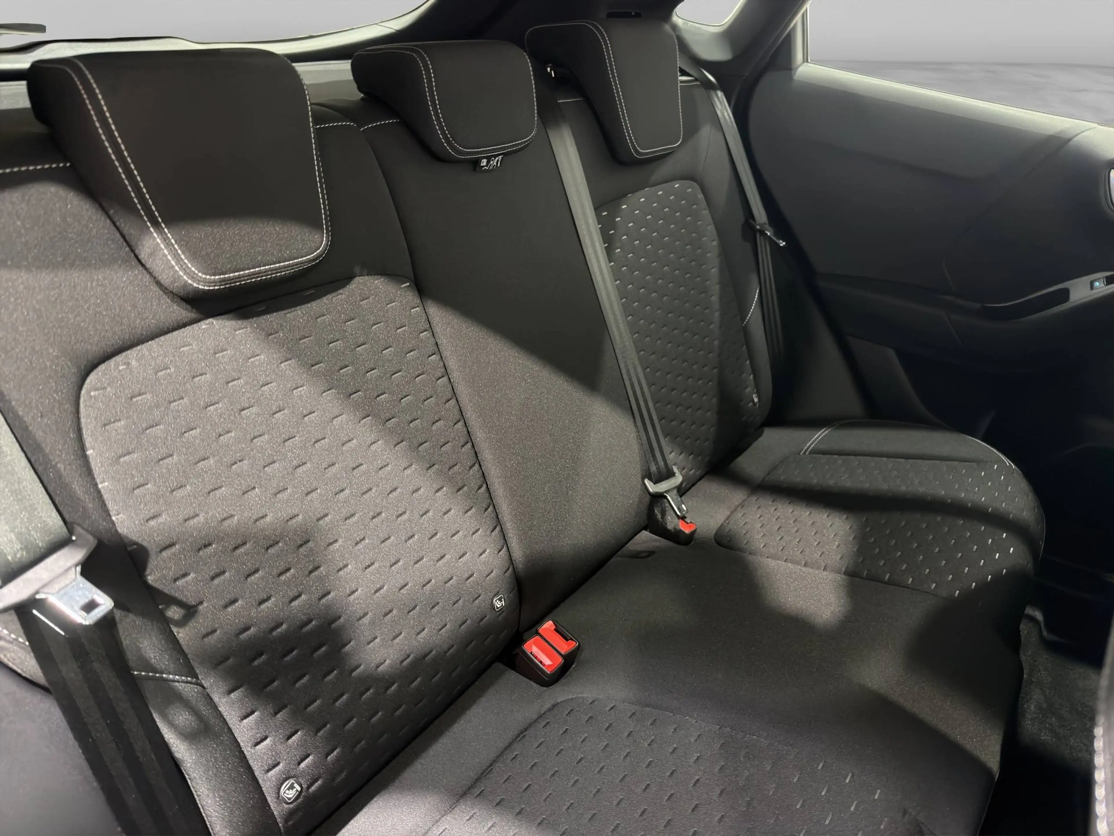 Ford Puma Gen-E STANDARD RANGE ***HEATED SEATS*REAR CAMERA*** — photo 12