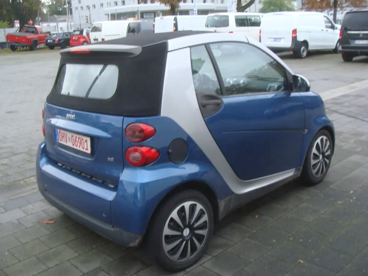 smart forTwo CDI Cabrio 3,5 l Durschnittsverbrauch Blauw - 2