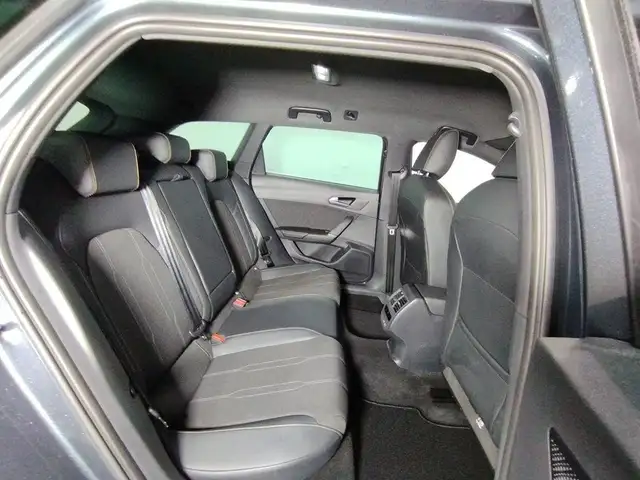 Cupra Leon view 6