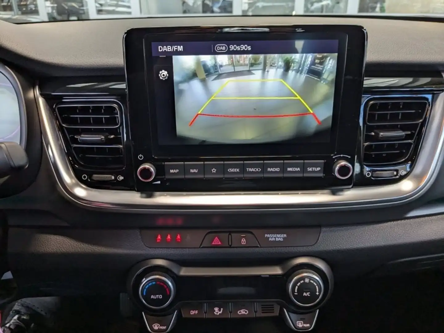 Kia Stonic 1.2 Vision NAVI RFK PDC SHZ Grigio - 2