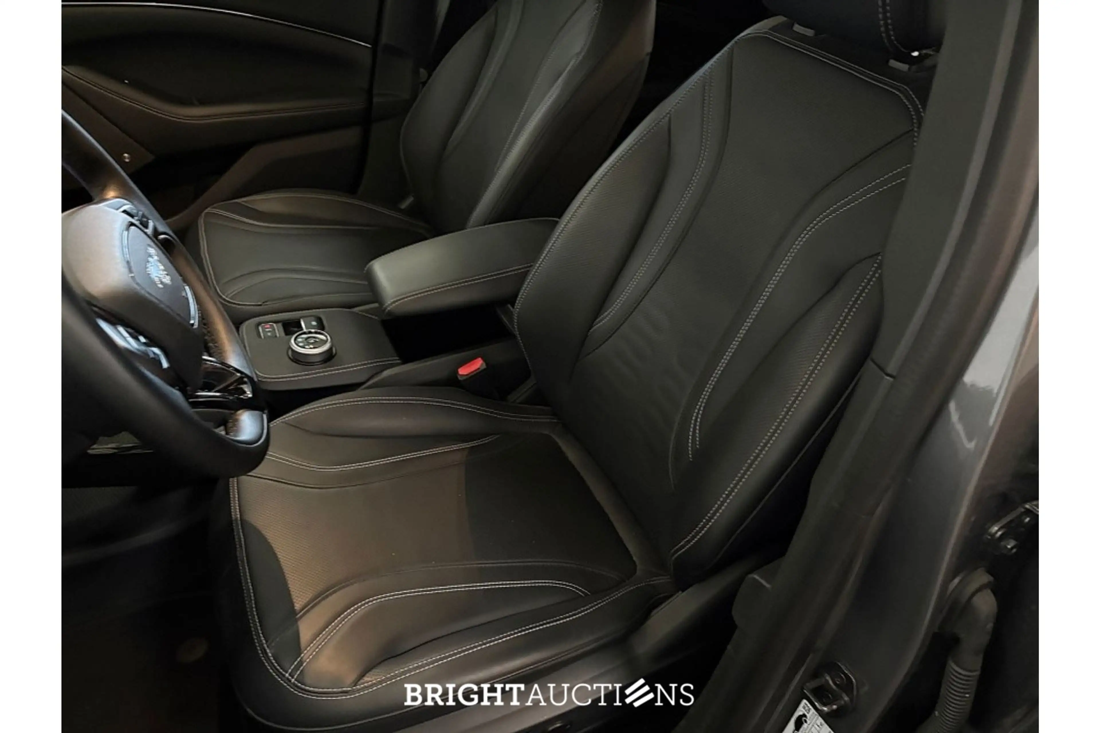 Ford Mustang Extended RWD 98 kWh — photo 11