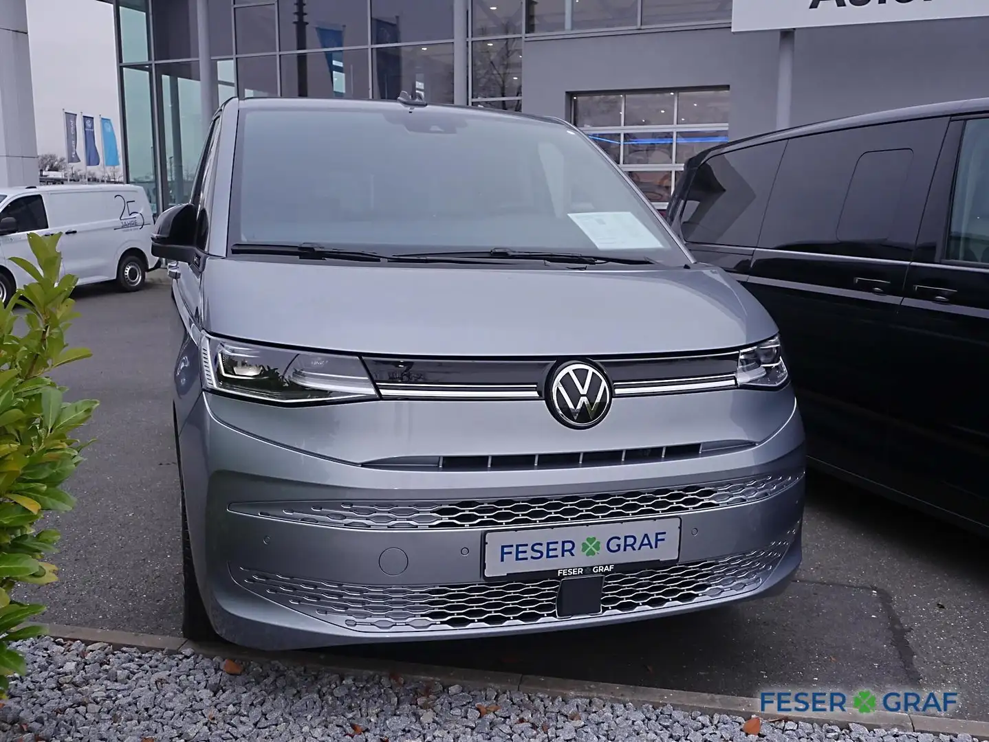 Volkswagen T7 Multivan 2.0 l 150 kW TSI OPF Frontantrieb Argintiu - 2