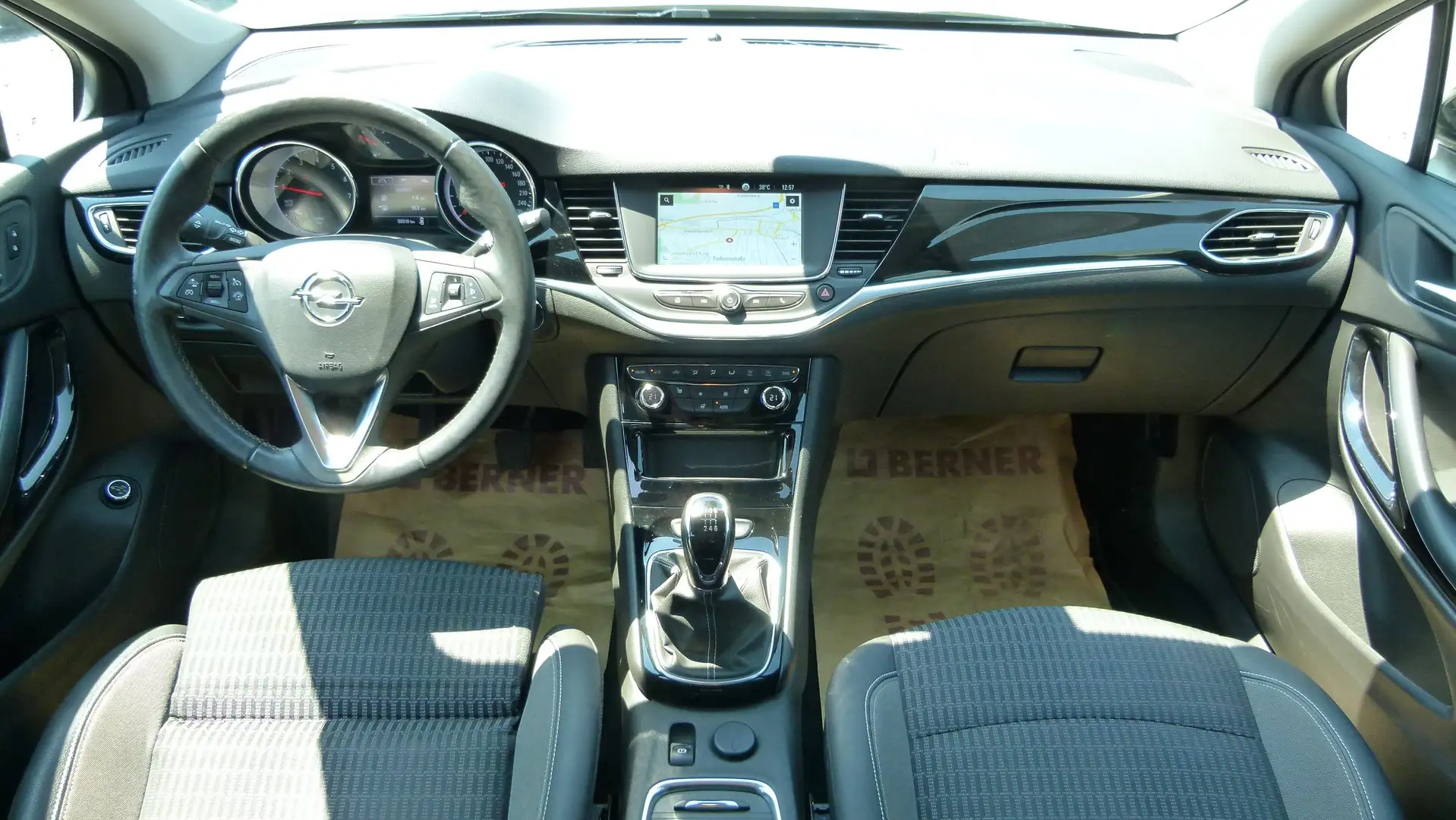 Opel Astra ST 1,2 Turbo Direct Inj. Elegance I AHK I LEDER I Schwarz - 2