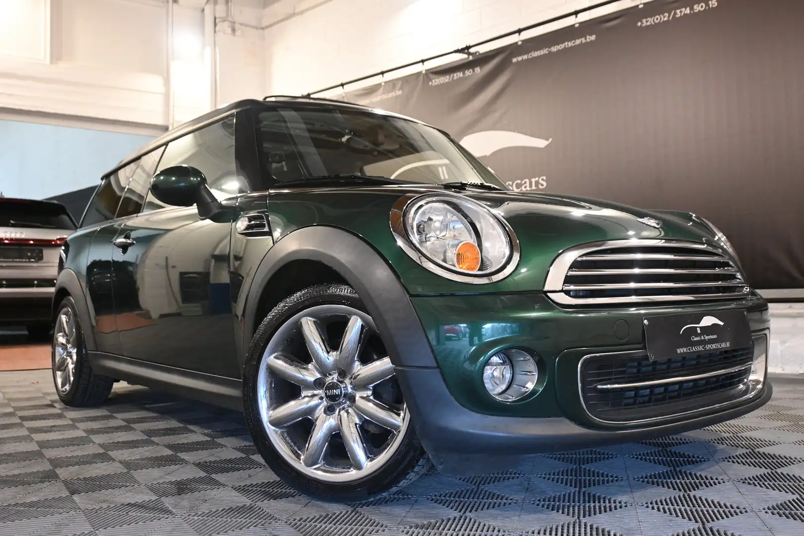 MINI Cooper Clubman 1.6 PANO / CRUISE / NAV !! Zelená - 2