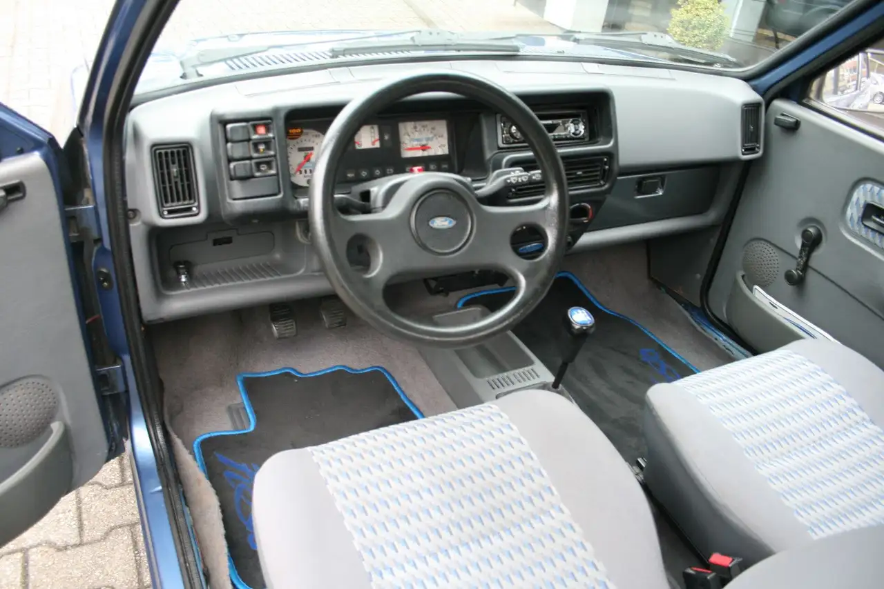 Ford Fiesta | Oldtimer | H-Kennzeichen | TÜV/AU Neu, foto 5