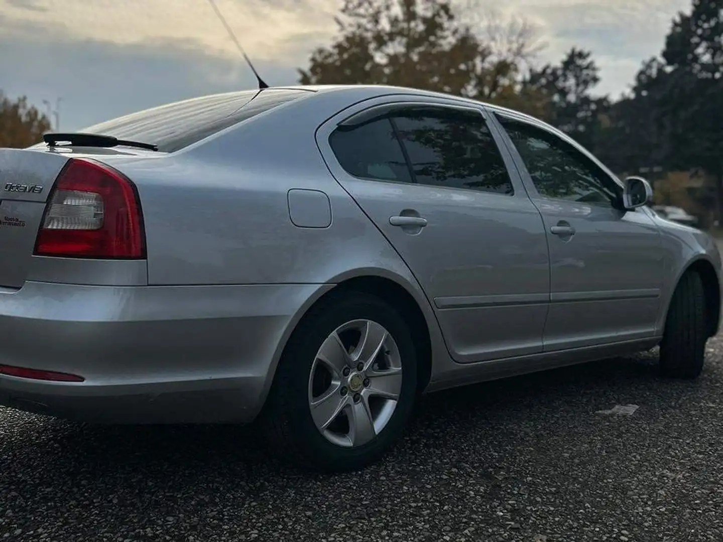 Skoda Octavia BERLINA Argento - 1