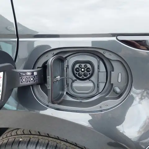 Land Rover Range Rover Evoque P270e Dynamic SE Momentum Ansicht 8