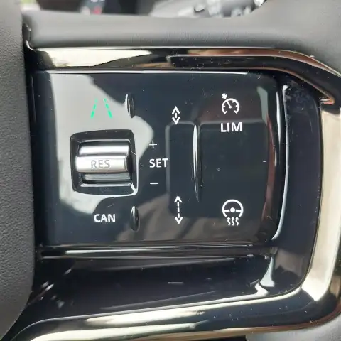 Land Rover Range Rover Evoque P270e Dynamic SE Momentum Ansicht 18