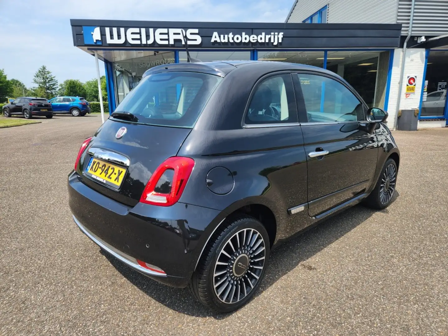 Fiat 500 0.9 Twinair Lounge, Panorama, Clima, Android/Apple Zwart - 2