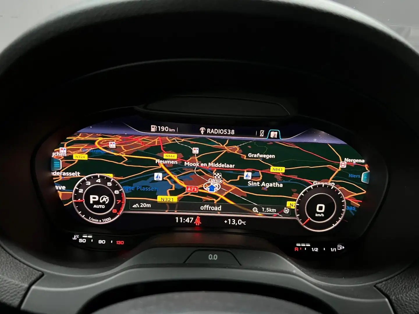 Audi A3 Sportback 35 TFSI CoD Sport 3x S Line Edition | Vi Gris - 2