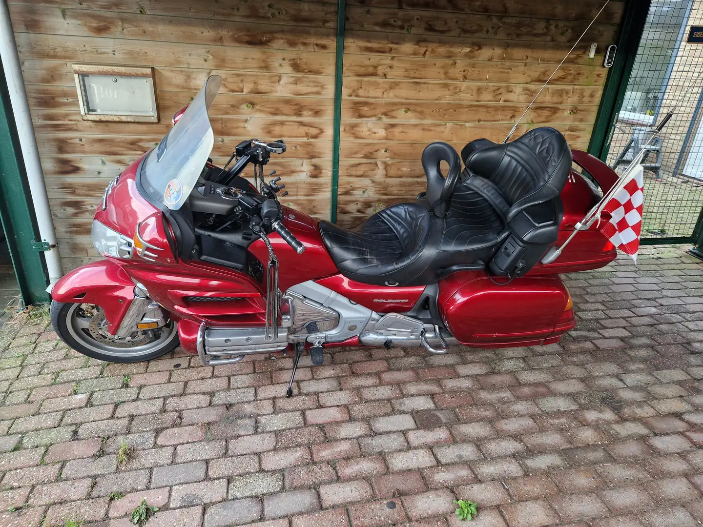 Honda Gold Wing Piros - 1