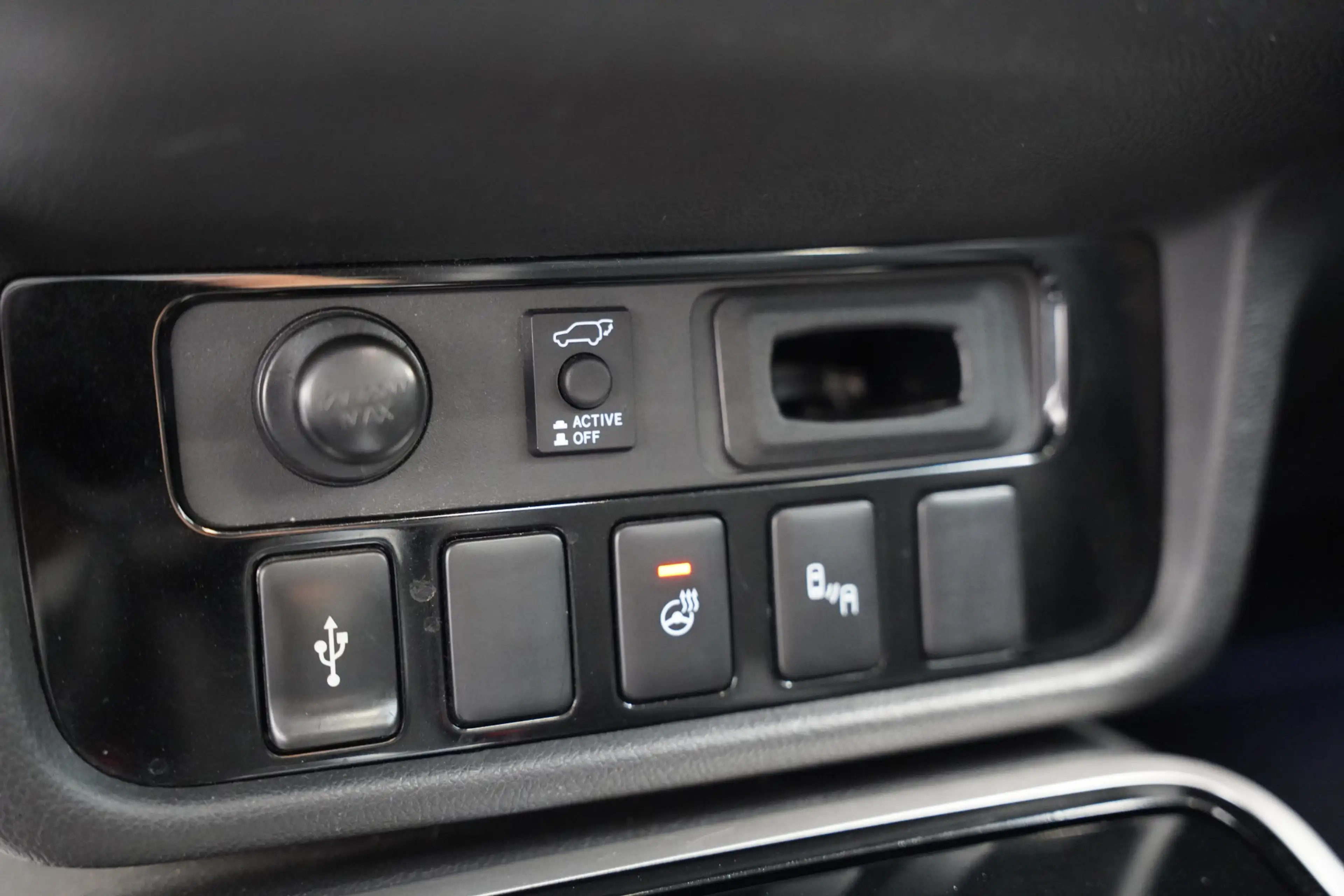 Mitsubishi Outlander 2.4 PHEV Intense+ Opendak Trekhaak — photo 13
