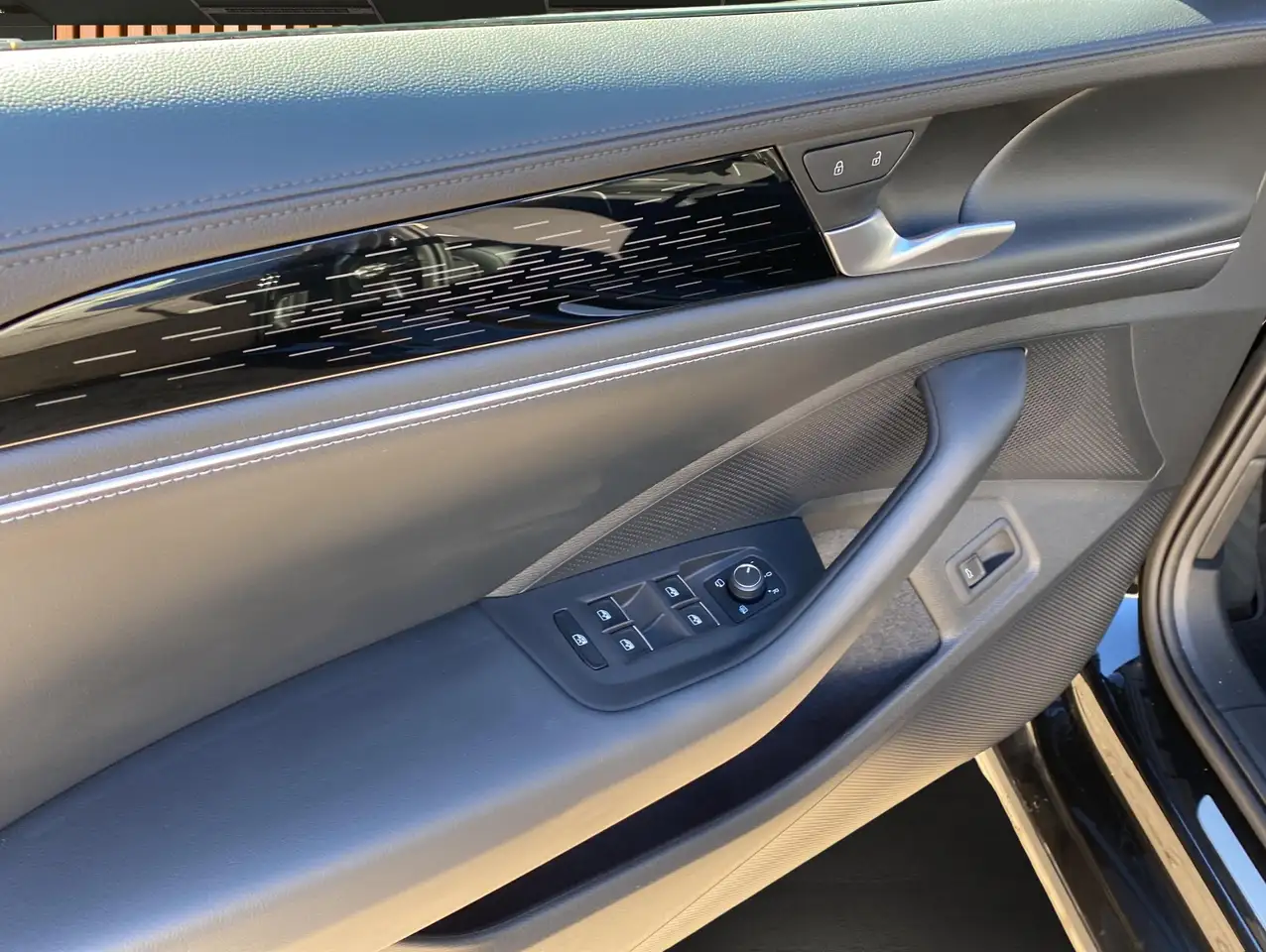 Volkswagen Passat Variant 1.5 eTSI mHEV DSG Elegance*SideAs 10