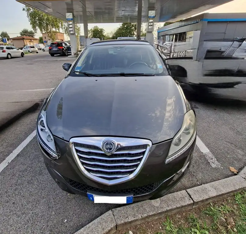 Lancia Delta 2012 из Европы — купить под ключ