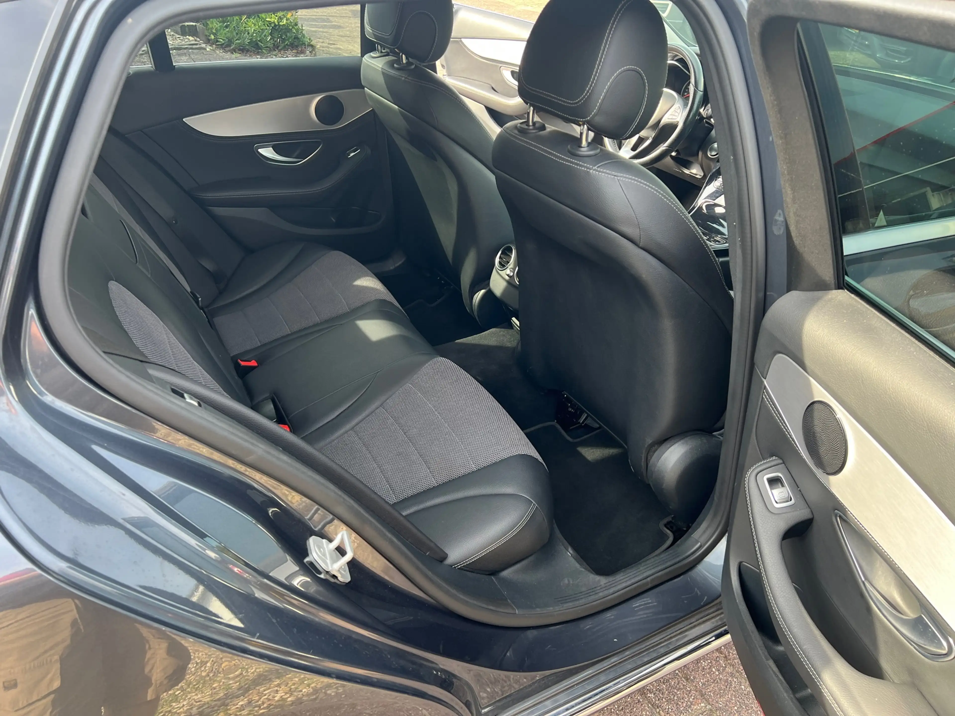 Mercedes-Benz C 350 Estate e Edition Navi/Camera/led — photo 8