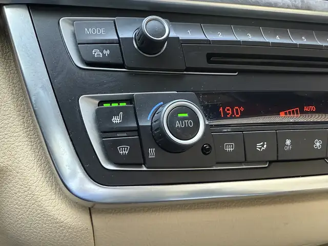 BMW 3 Series view 27
