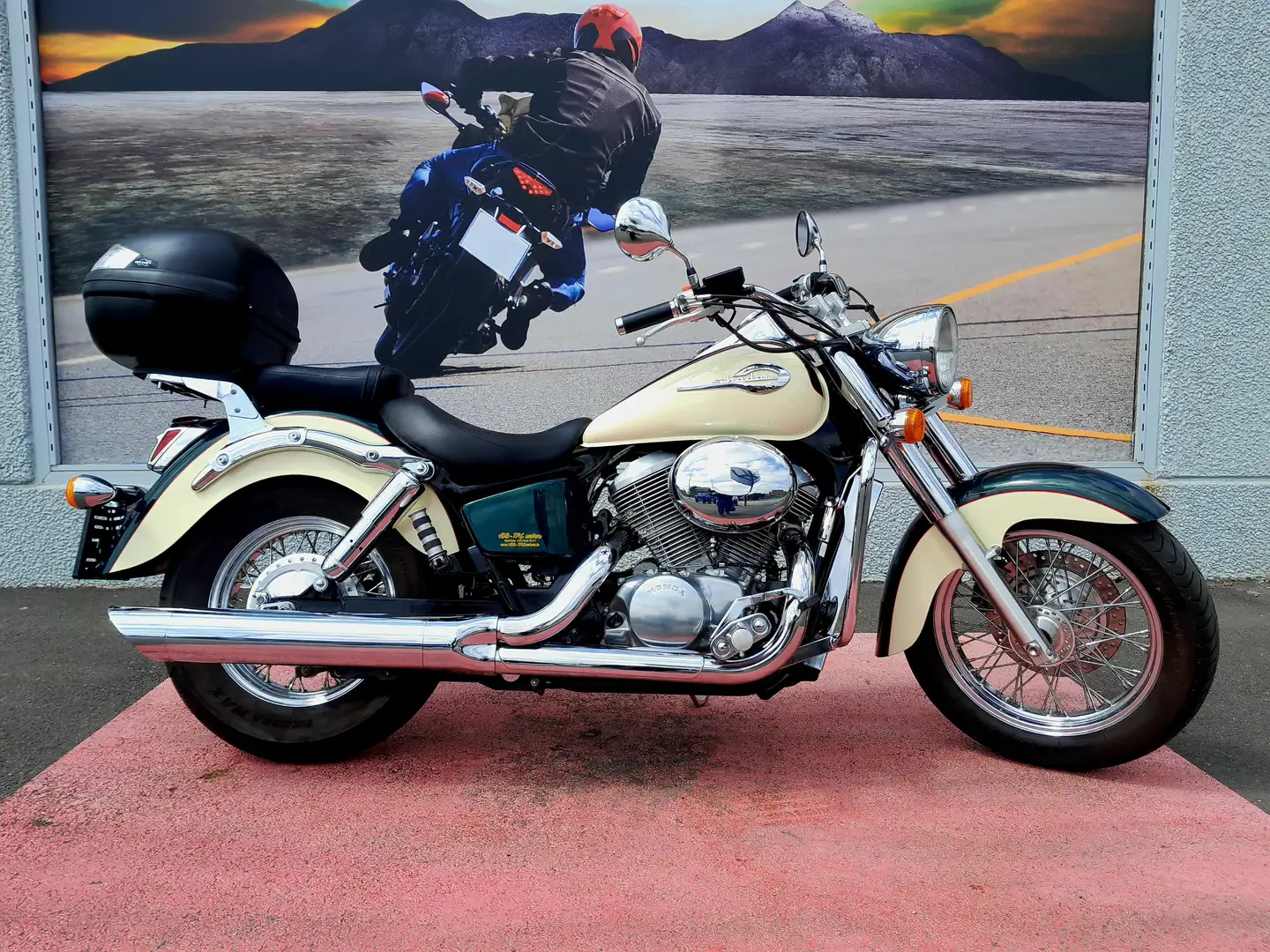 Honda VT 750 SHADOW - 1