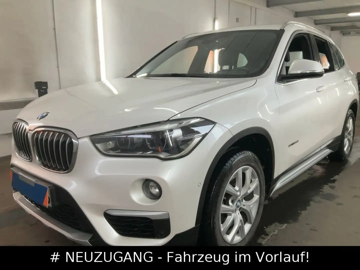 BMW X1 sDrive 20i xLine LED*RFK*ACC*HEADUP Blanc - 1